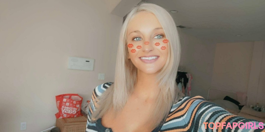 tallielorain top profile image