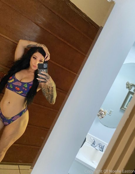 thenoelleeaston best model gallery