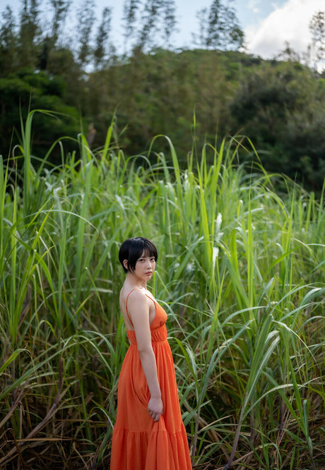 Hibiki Natsume model erotic pic