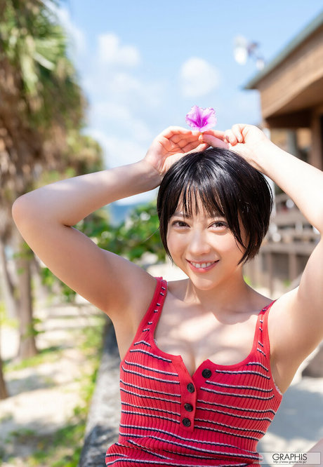 Hibiki Natsume art star pic