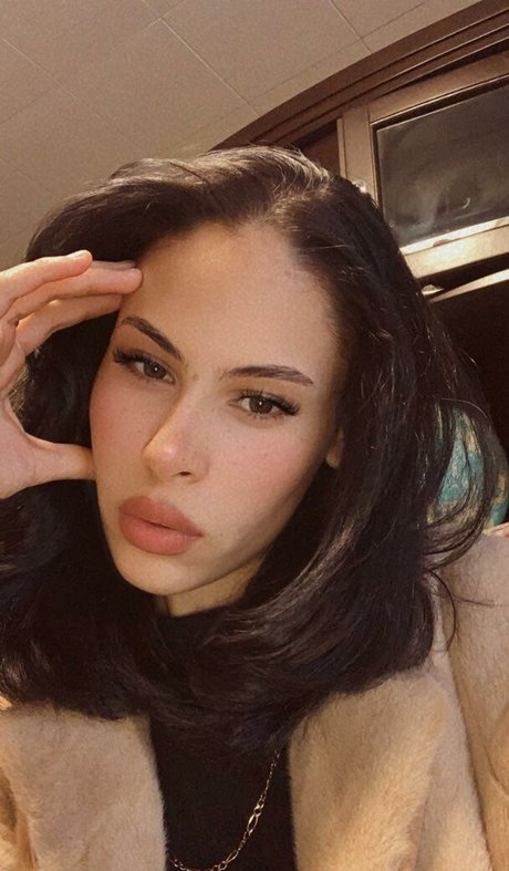 Theesolequeen hd pornstar photos