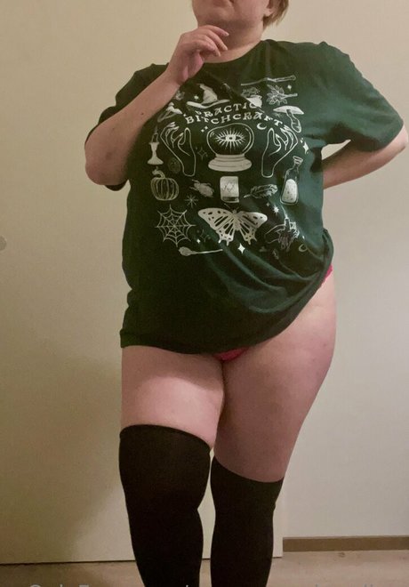 emmamarshmellow nude model picture