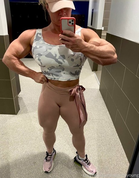 aleeshayoung nude star photo