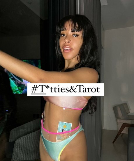 Cherry Latto star exclusive archive