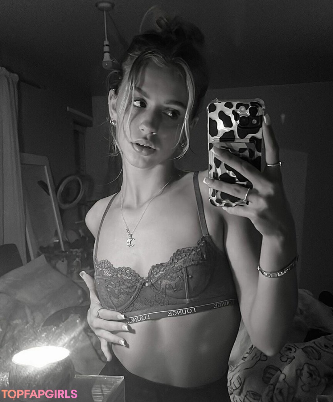 Lisa Price model pornographic picture
