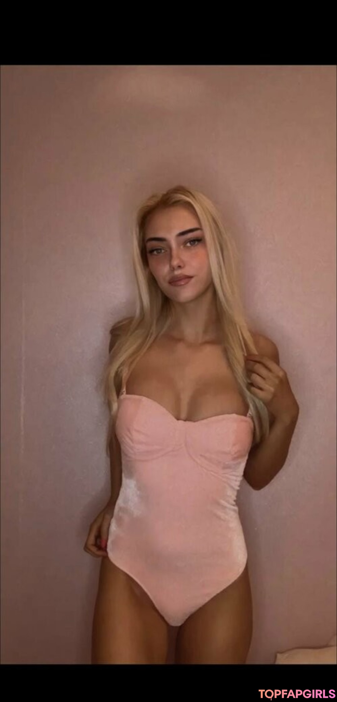 white shemale onlyfans pretty images