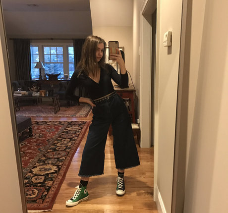 Clairo beautiful model pic