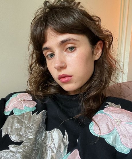 Clairo model art pics