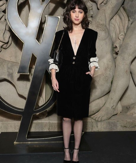 Clairo pretty model archive