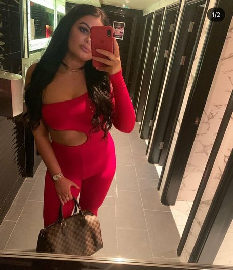 taylorxoxox model erotic photos