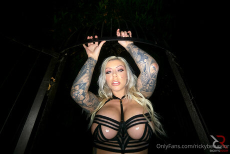 rickybehavior model pretty photos