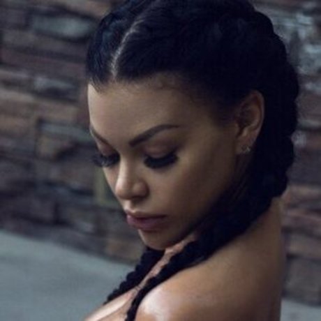 Vivian Kindle pornstar top image