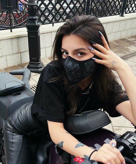 black hair milf onlyfans hot xxx img