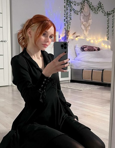 smorodinova exclusive star pics