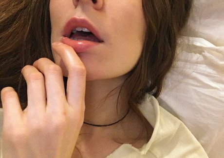 pretty evelyn adult actress archive