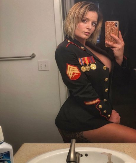 theinkedbunnie profile image