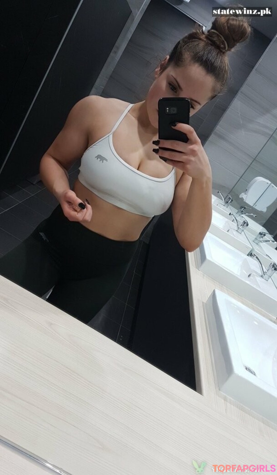 Toni Paras pornstar naked images