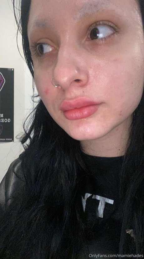 mamiehades star adult photo
