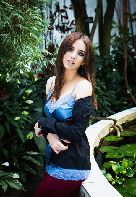 Valeria 7K pornstar nice pic