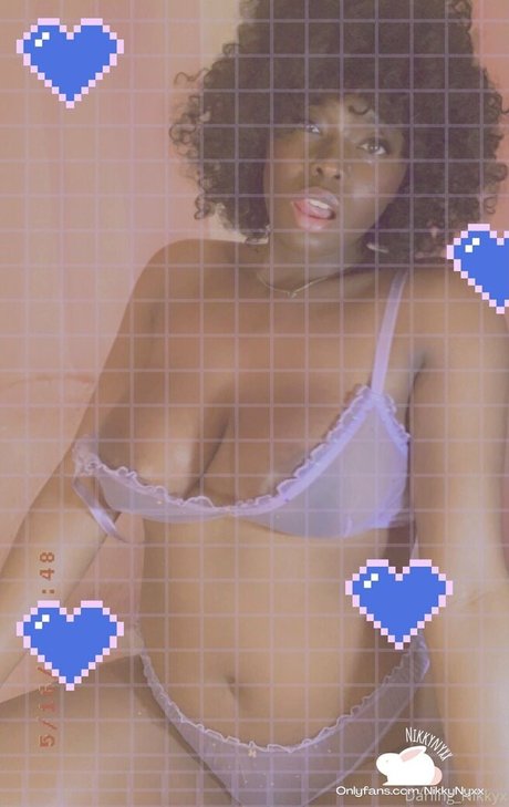 nikkynyxx star sexy photo