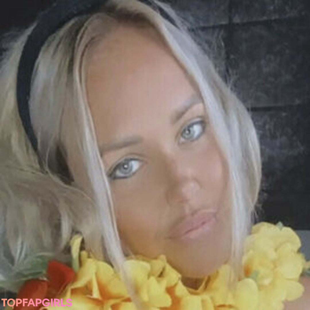 Aussie Jewel xxx model picture