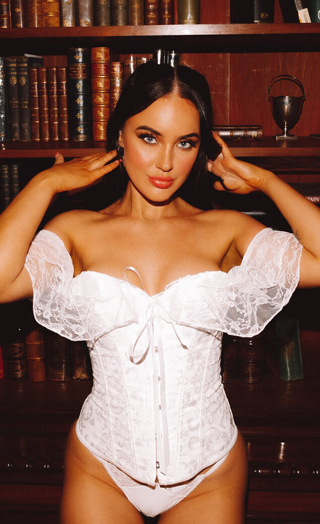 stepdaughter onlyfans beautiful naked pictures