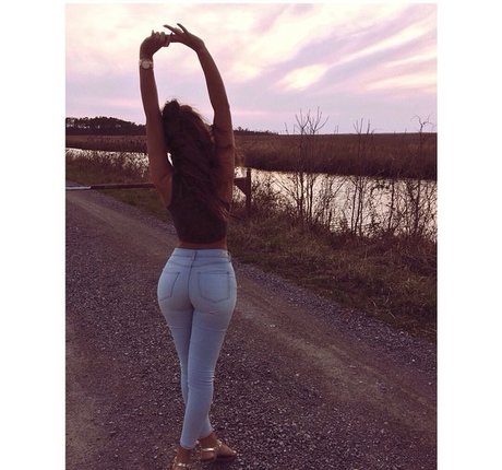 Ashton Hatchell pretty actress img