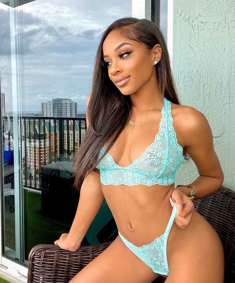 Breann Llewelyn pornstar sex photo