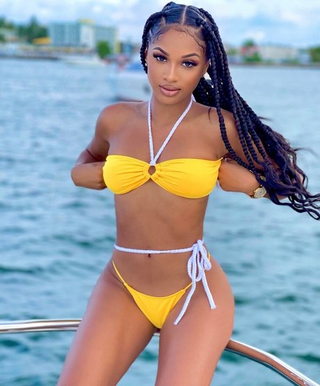 Breann Llewelyn free actress photo