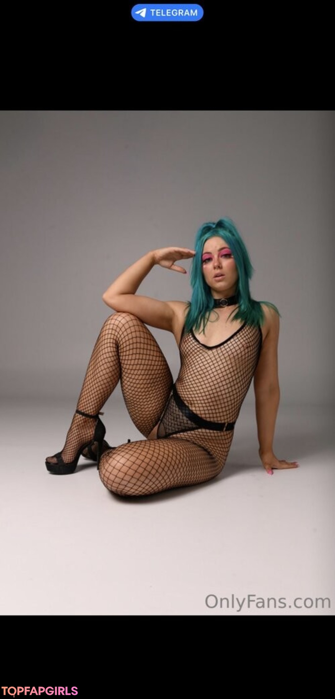 Bootayficial naked star picture