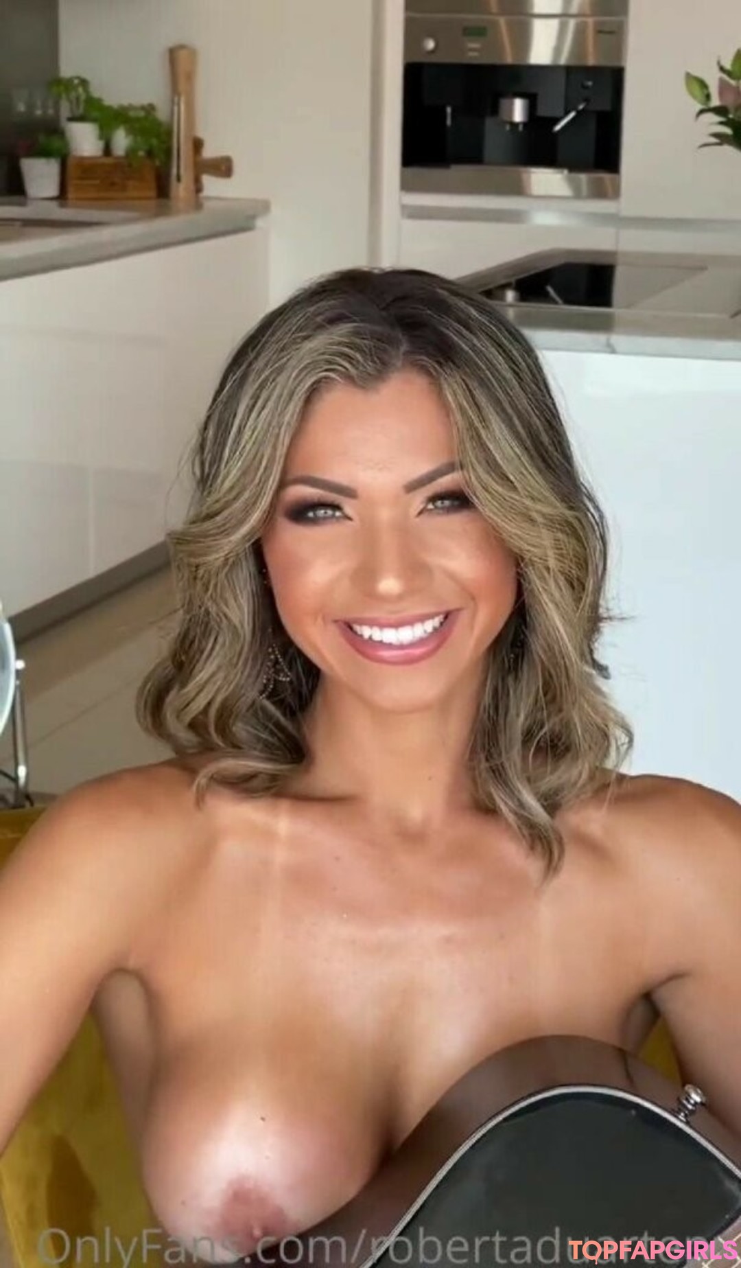 Roberta Duarte free star image