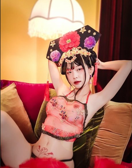 Kimmyyoy sex actress picture