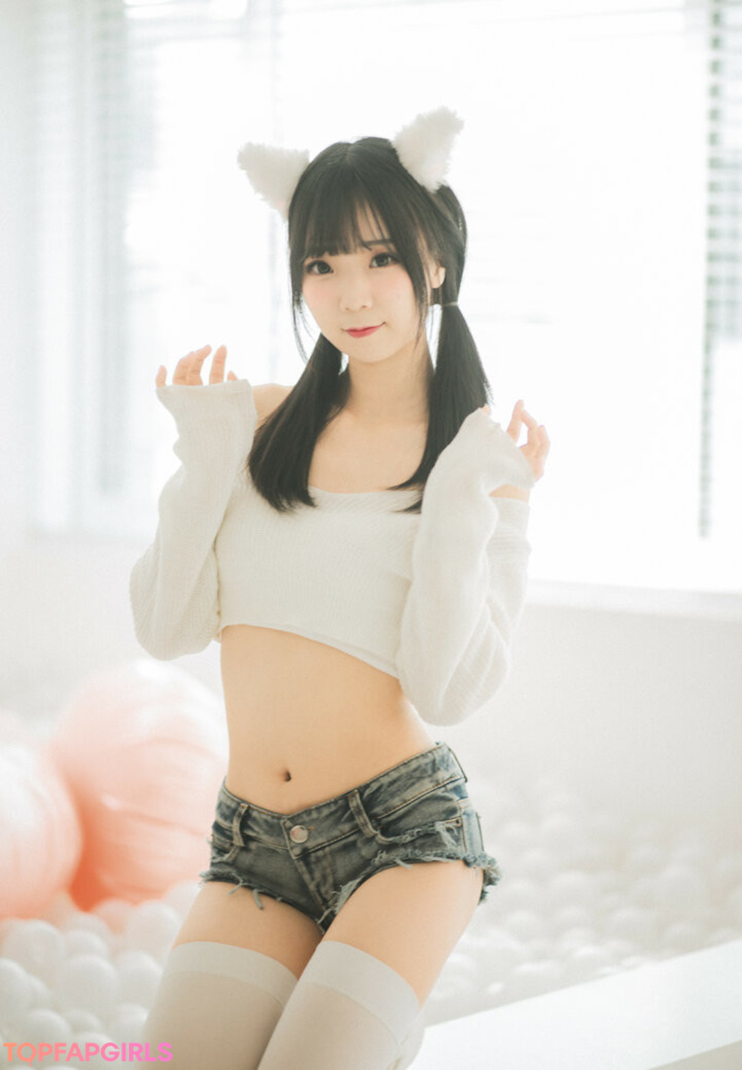 hattiecos beautiful model archive