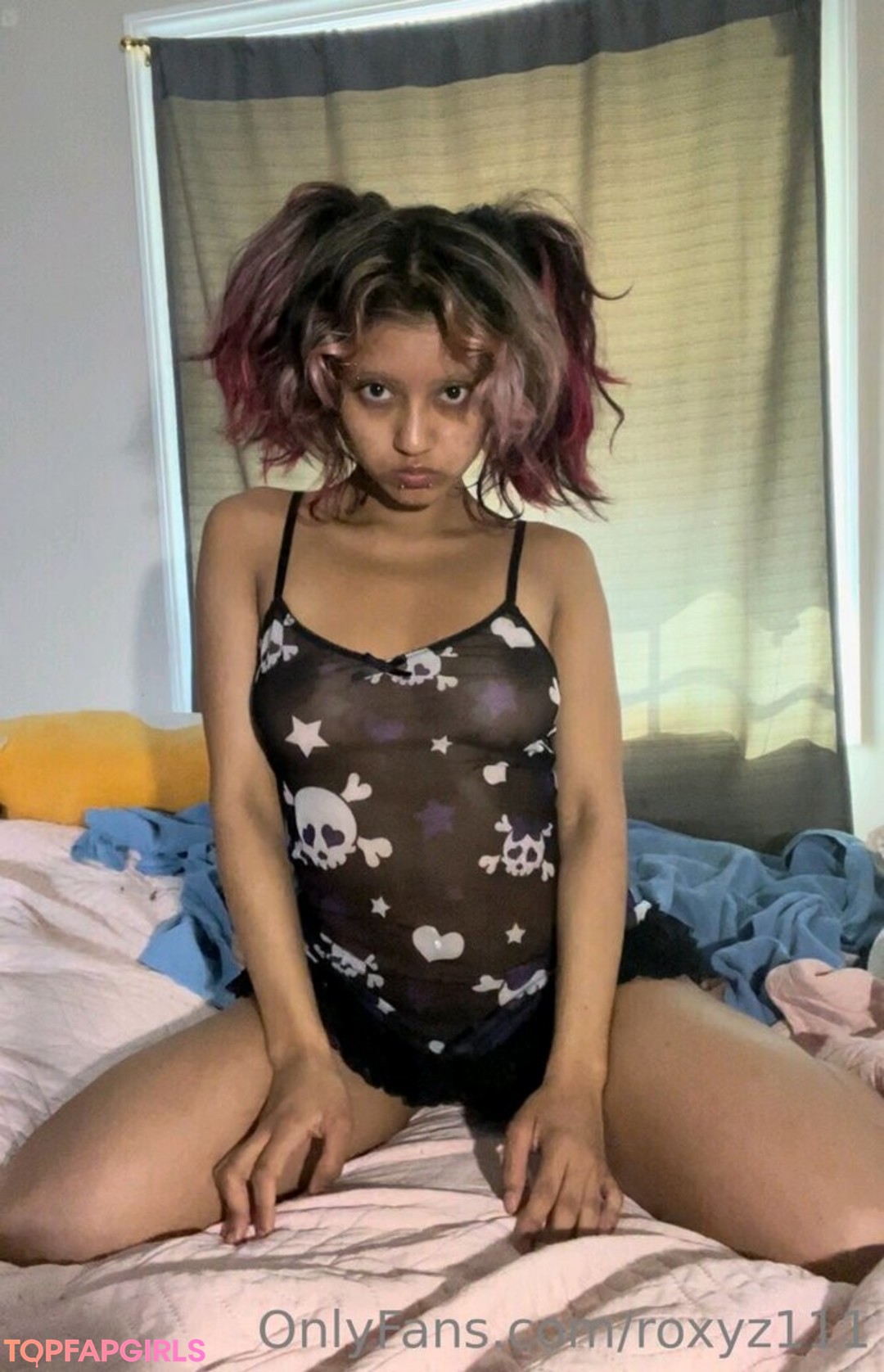 lesbian fisting onlyfans hot porn pics