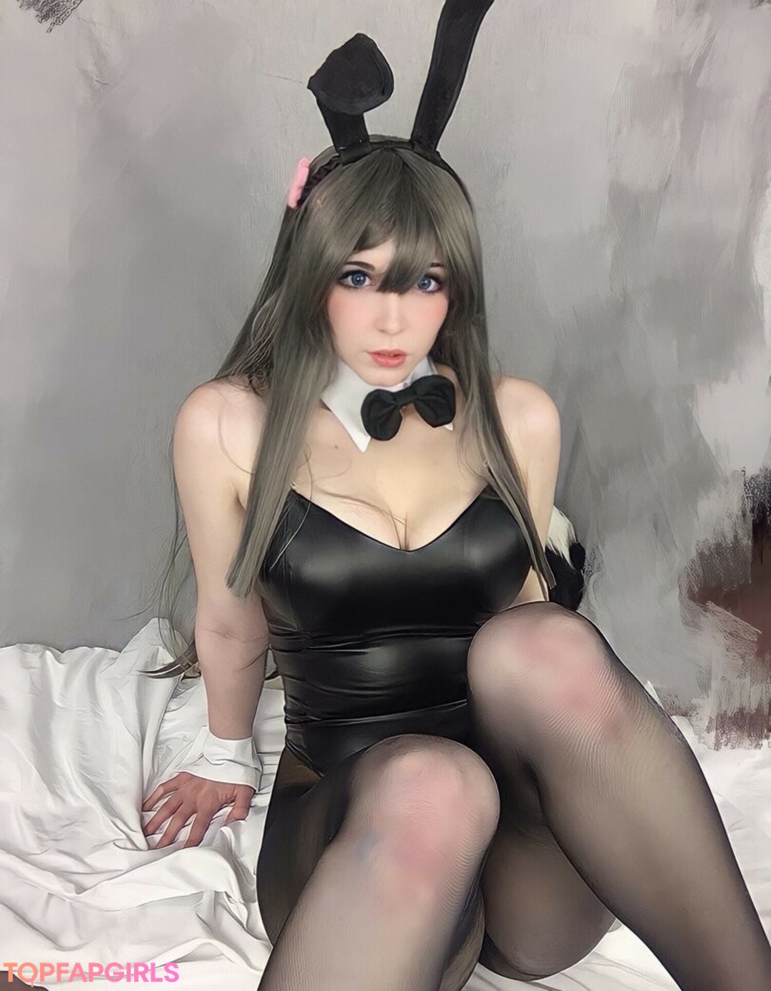 lady pizza hug model adult pic