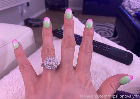 amateur asian onlyfans free nude photo