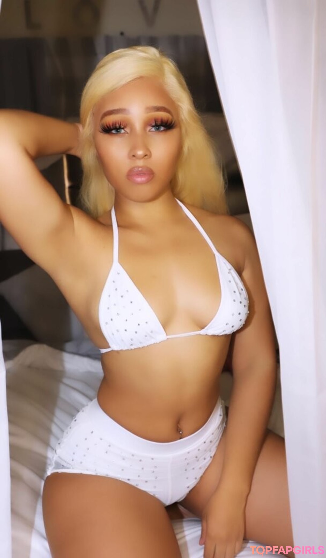 Dominique Danielle model erotic photos