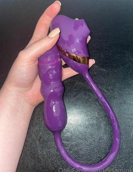 leksamink nude pornstar image