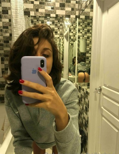 bellachary model perfect gallery