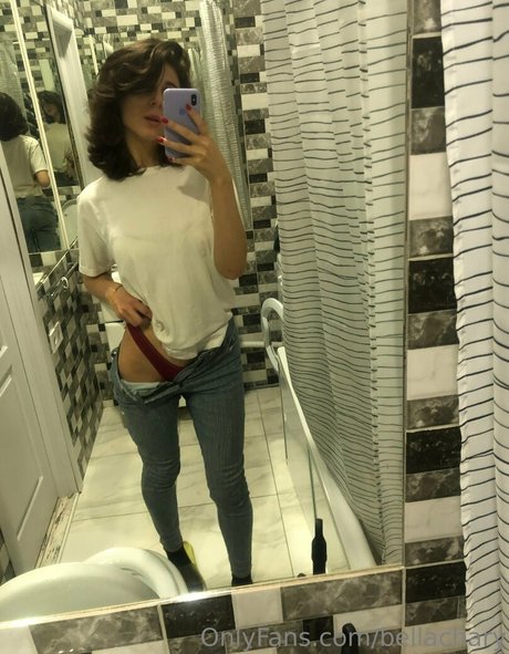 bellachary hd model image