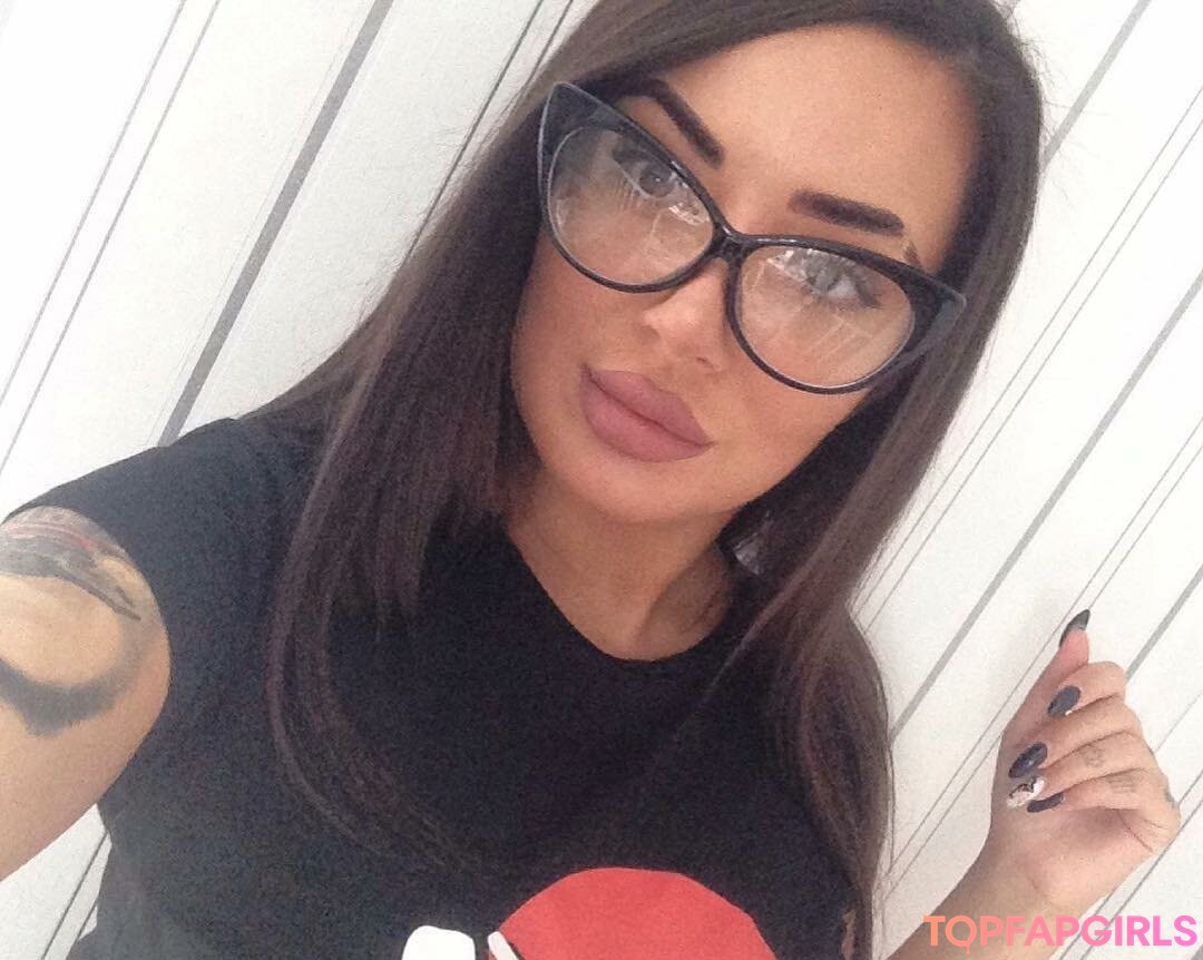 chubby nude onlyfans free naked pics