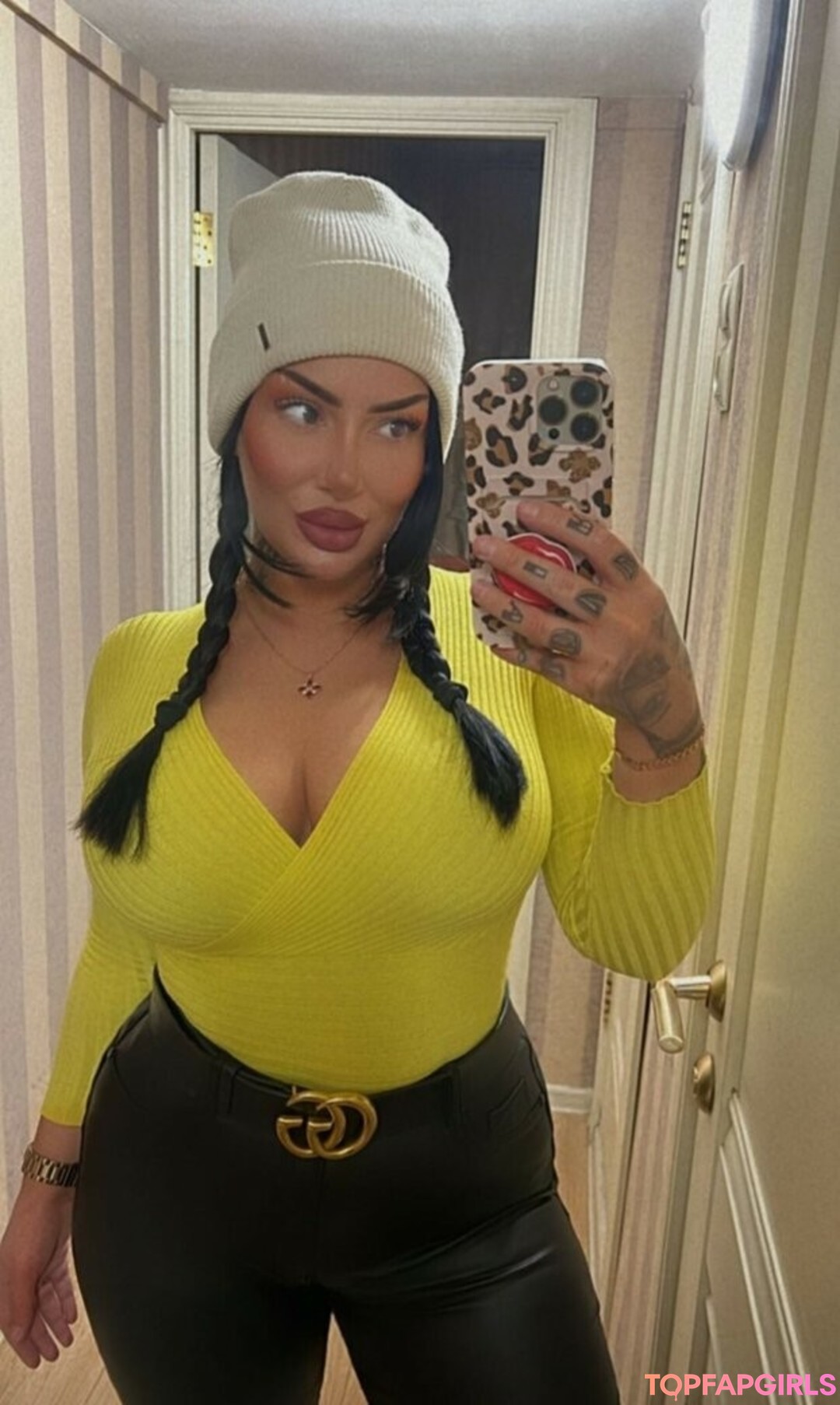 petite nude onlyfans beautiful nude gallery