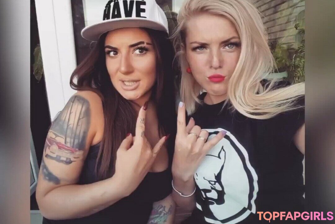 white shemale onlyfans free gallery