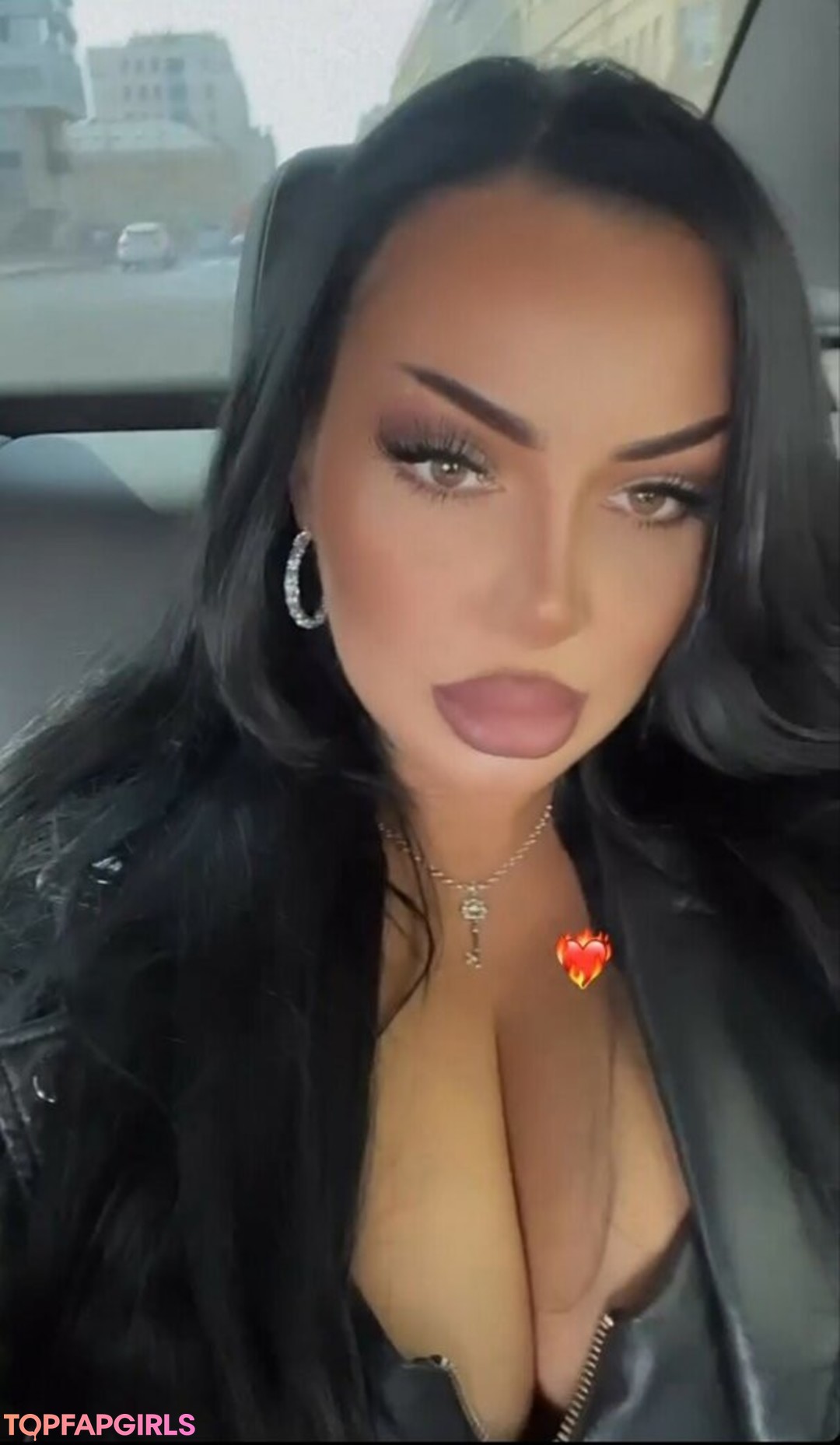lesbian fisting onlyfans art nude pic