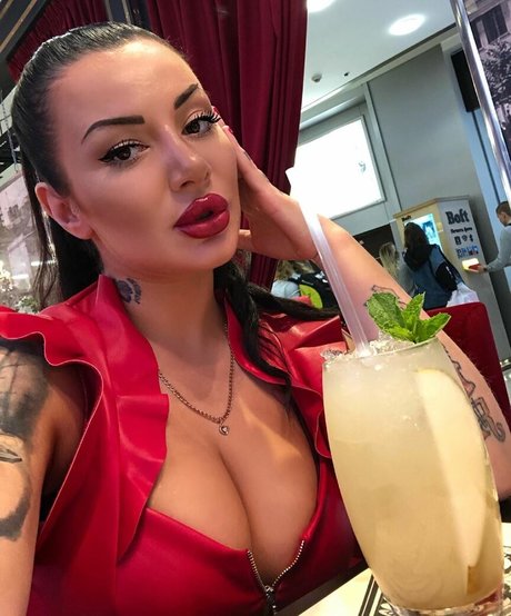 military girls onlyfans hot img