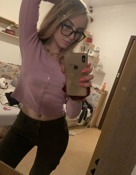 latina maid onlyfans art naked pics