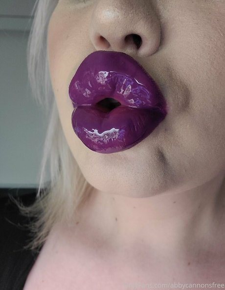 local onlyfans beautiful nude pic