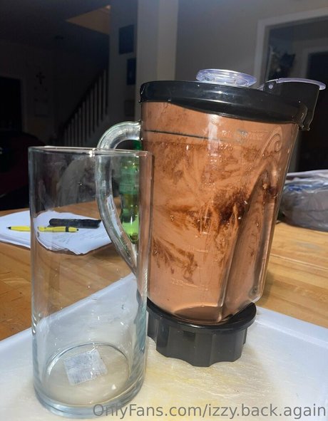 izzyeats star naked pictures