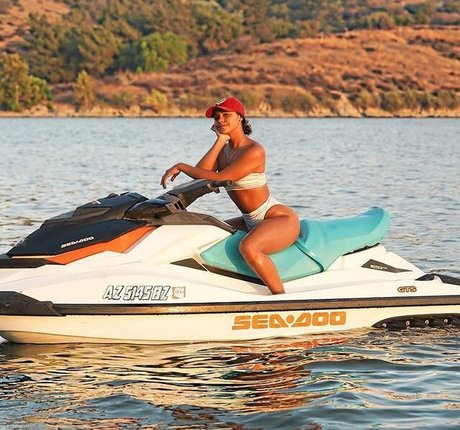 Jordan Coleman model adult gallery