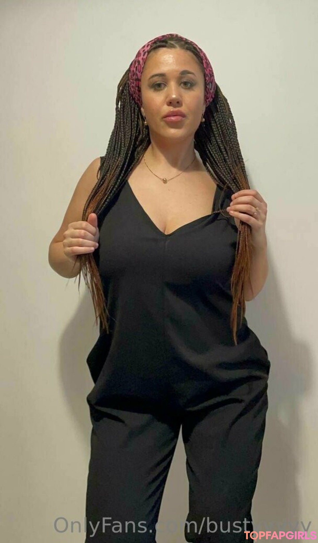 bustyyyyy perfect star pics